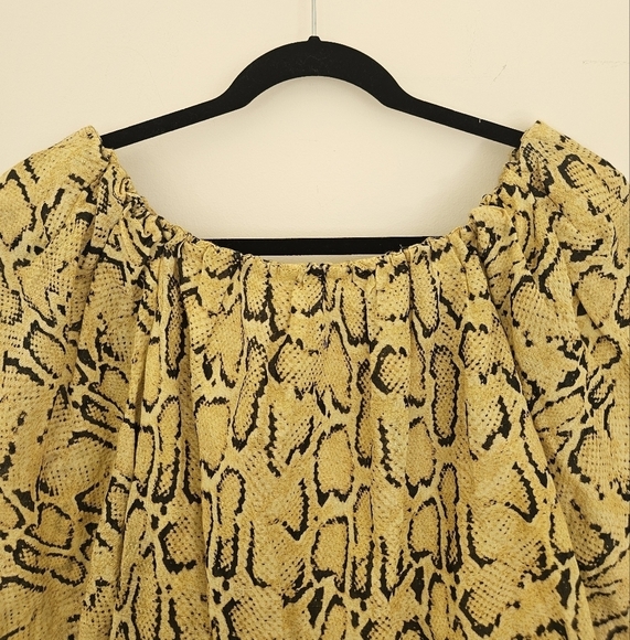 Frame Off the Shoulder Billow Top in Python Multi - Picture 8 of 12